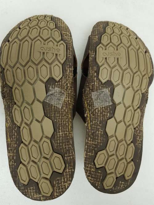CUSHE MANUKA WRAP THONG SANDALS MENS SIZE 8