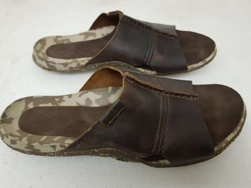 CUSHE MANUKA WRAP THONG SANDALS MENS SIZE 8