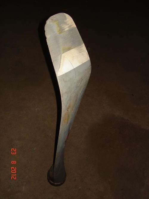 AIRCRAFT PROPELLER BLADE -BENT