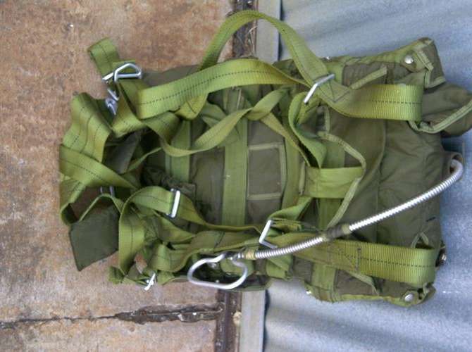 EX SAAF BACK TYPE PARACHUTE