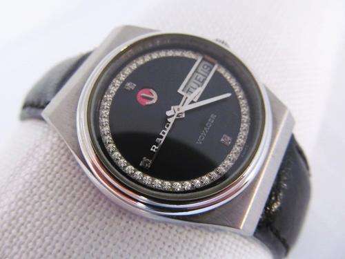 RARE RADO VOYAGER DAYDATE STAINLESS STEEL AUTOMATIC MIDSIZE WATCH