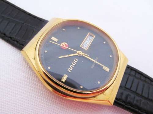 Vintage Rado Voyager Gold Plated Midsize Automatic Watch