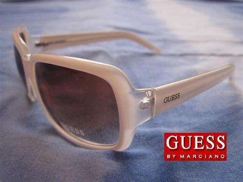 **R2,379**Guess Signature White frame Sunglasses-Style- GU 6241