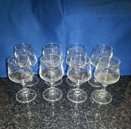 Lovely set of 8 sherry glasses