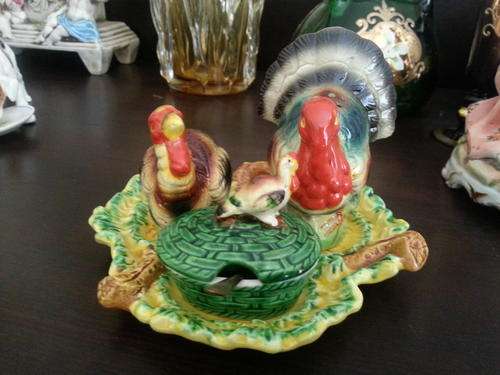 Beautiful, fun and rare turkey set