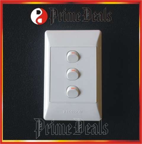 12 to GO!! REDISSON THREE LEVER WALL SWITCH - 16A, 250V - VERY GOOD QUALITY!!