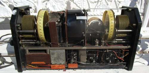 PHILIPS 2514 ANTIQUE RADIO FROM THE 1928 ERA IN FINE CONDITION