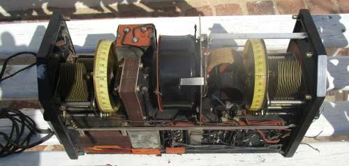PHILIPS 2514 ANTIQUE RADIO FROM THE 1928 ERA IN FINE CONDITION