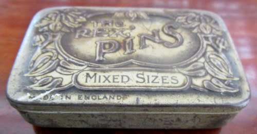 THE ANTIQUE REX'S PINS TIN