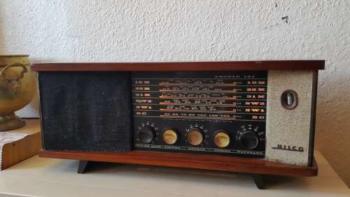 Vintage valve Radio, working