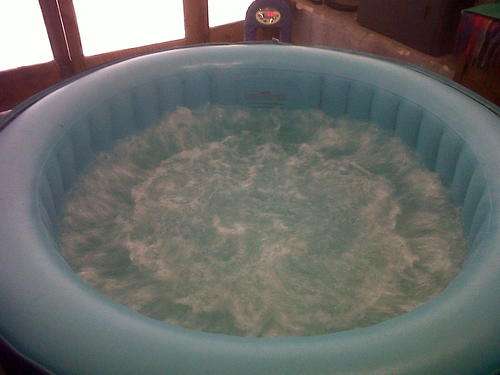 Inflatable Bubble Spa / Portable Jacuzzi