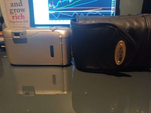Nikon Lite Touch Zoom 70W Point and Shoot Compact 35mm Film Vintage Camera