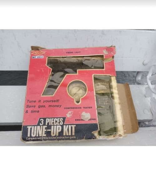 VINTAGE TRISCO 3 PIECES TUNE UP KIT