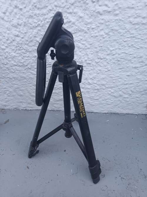 EVOLUTION FIRST VIDEO TRIPOD 9569
