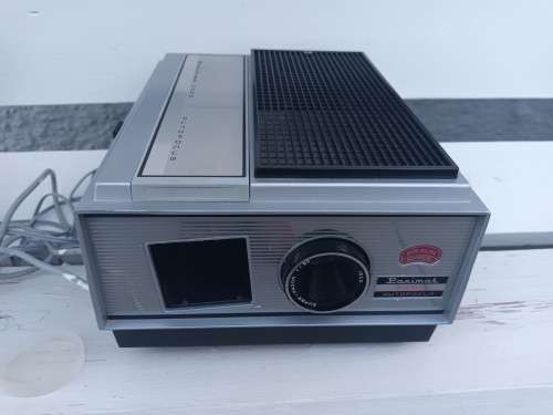 VINTAGE BRAUN Paximat 3000 Autofocus Slide Projector