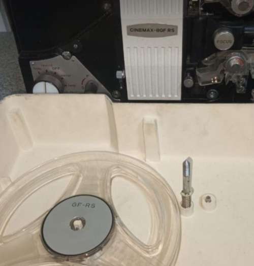 VINTAGE CINEMAX 8GF RS VARIABLE SPEED DUAL 8MM SUPER 8 MOVIE FILM PROJECTOR