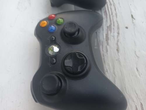 XBOX 360 Wireless Controllers