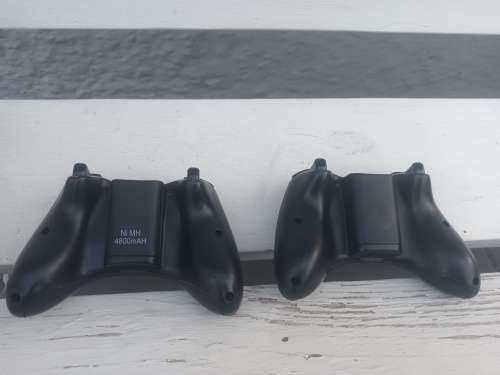 XBOX 360 Wireless Controllers