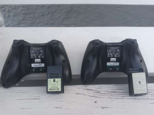 XBOX 360 Wireless Controllers
