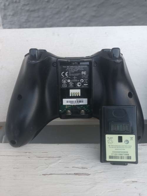 XBOX 360 Wireless Controllers