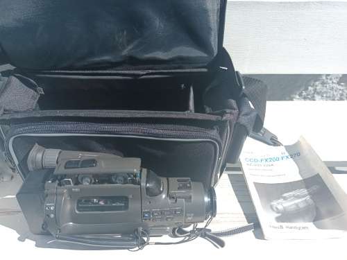 VINTAGE Sony Handycam Video 8 Tape Video Camera Sony CCD FX-270 Camcorder Black Rare