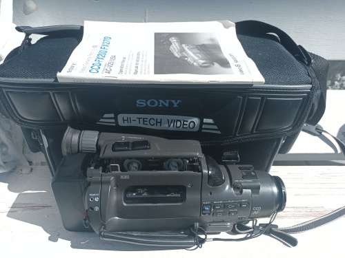 VINTAGE Sony Handycam Video 8 Tape Video Camera Sony CCD FX-270 Camcorder Black Rare