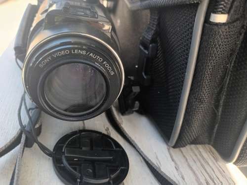 VINTAGE Sony Handycam Video 8 Tape Video Camera Sony CCD FX-270 Camcorder Black Rare