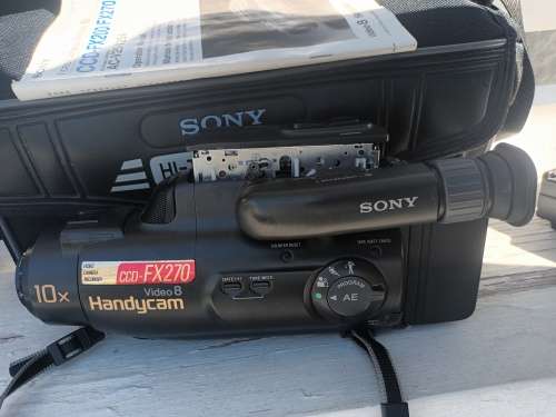 VINTAGE Sony Handycam Video 8 Tape Video Camera Sony CCD FX-270 Camcorder Black Rare
