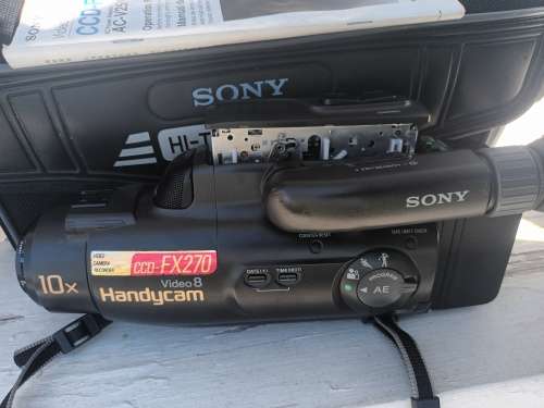 VINTAGE Sony Handycam Video 8 Tape Video Camera Sony CCD FX-270 Camcorder Black Rare