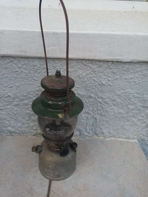 VINTAGE COLEMAN 249-299 Kerosene Lantern