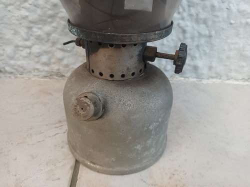 VINTAGE COLEMAN 249-299 Kerosene Lantern