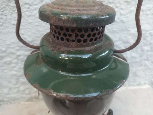 VINTAGE COLEMAN 249-299 Kerosene Lantern