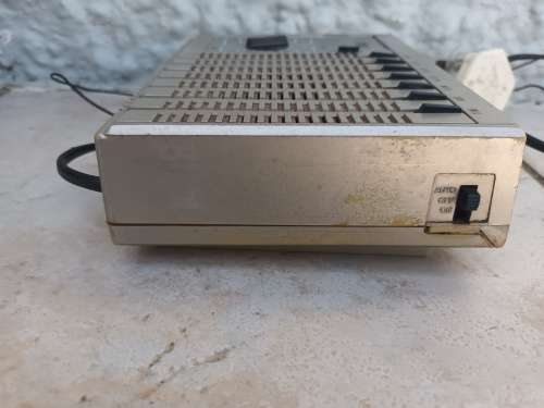 VINTAGE OSKAR Mini Electronic Clock AM/FM Band Radio