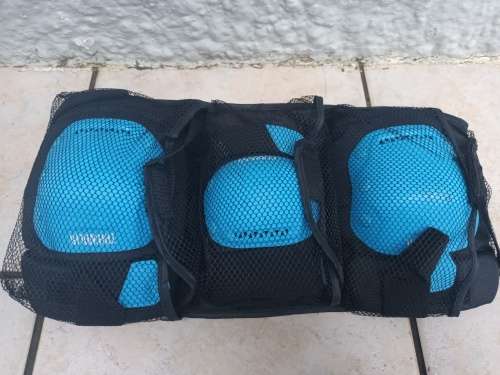 TAHWALHI 3 Piece Protective/ Safety Pads / Blue (MEDIUM)