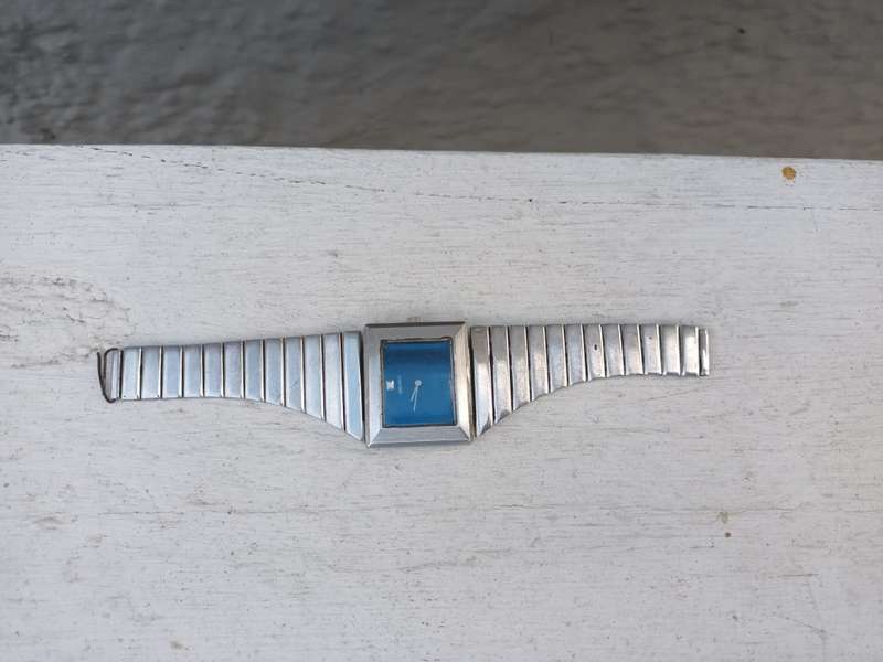 VINTAGE Rare 1975 SEIKO Asymmetrical Blue 11-4230