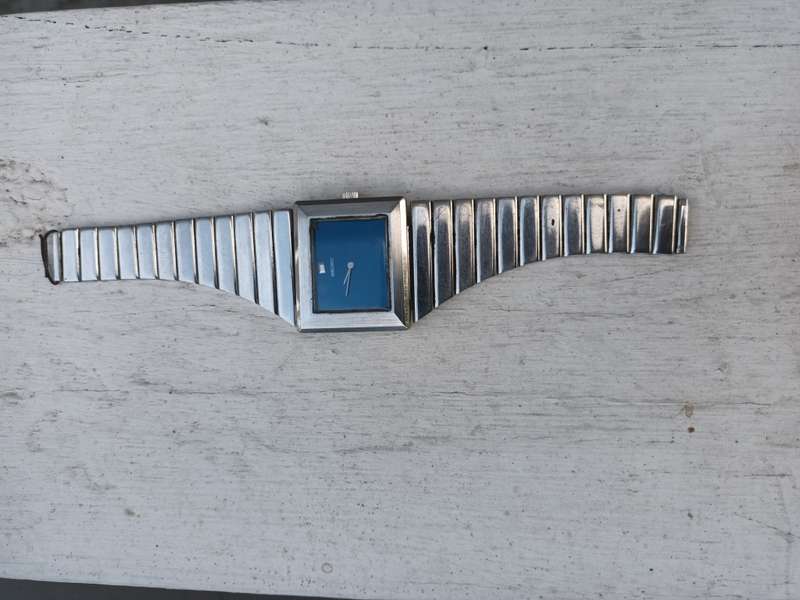 VINTAGE Rare 1975 SEIKO Asymmetrical Blue 11-4230