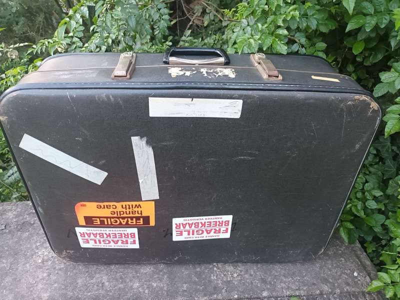 VINTAGE Cheney England Suitcase