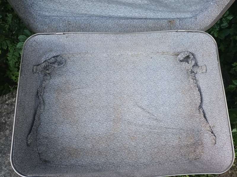 VINTAGE Cheney England Suitcase