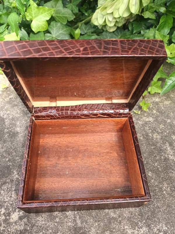 VINTAGE Swiss Made Embossed Crocodile Trinket Box No. 1201