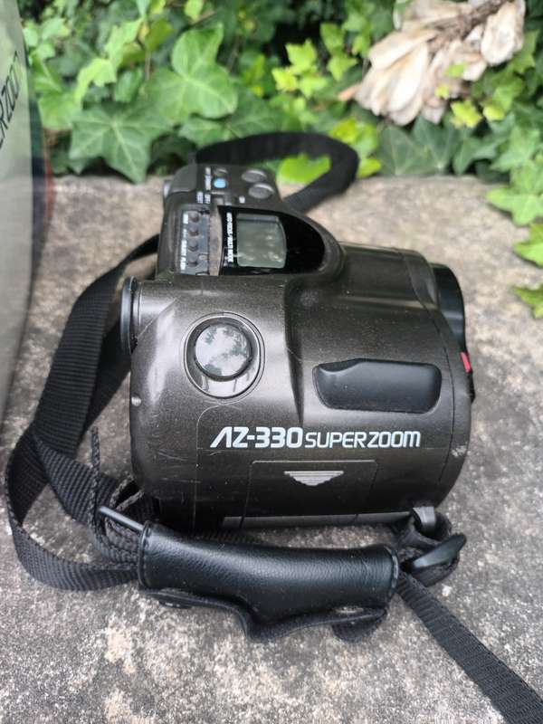 VINTAGE Olympus AZ-330 Superzoom Camera