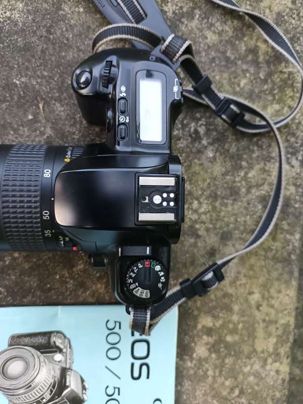 CANON EOS 500