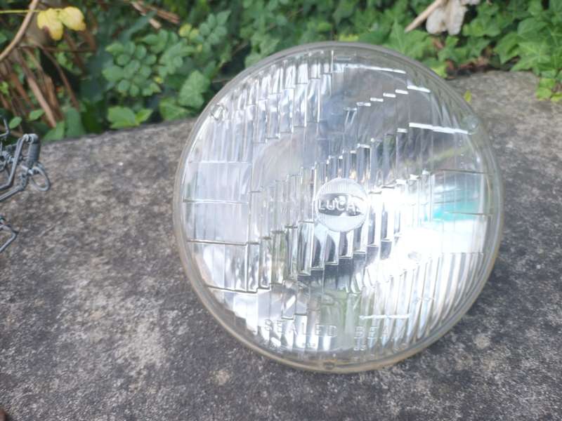 LUCAS Sealed Beam Headlight 10170