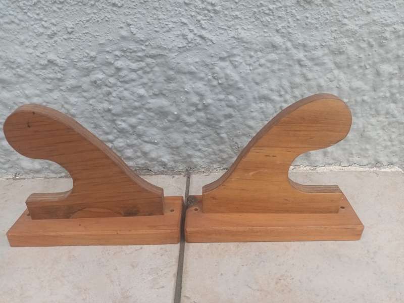 Curtain Rod Brackets × 2