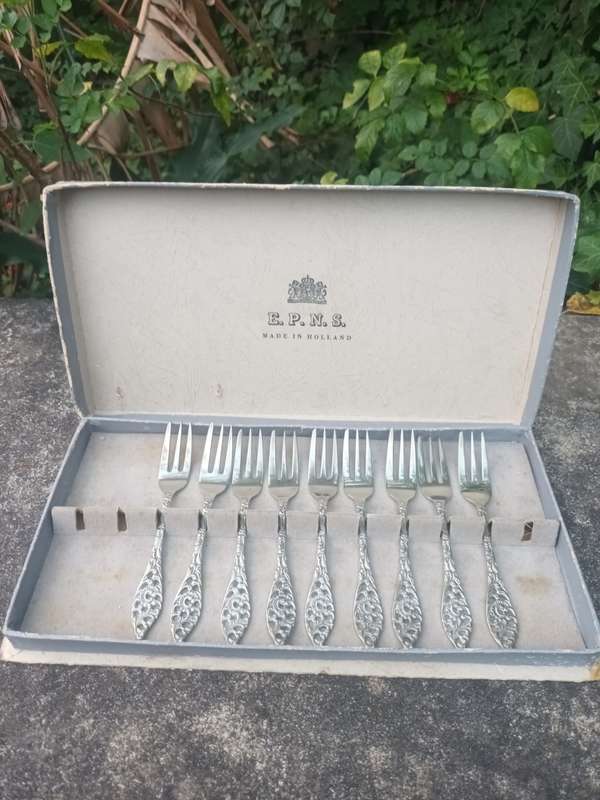 VINTAGE EPNS Forks Made In Holland × 9