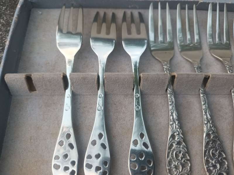 VINTAGE EPNS Forks Made In Holland × 9