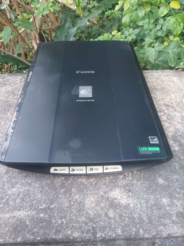 VINTAGE CANON CANOSCAN LIDE100
