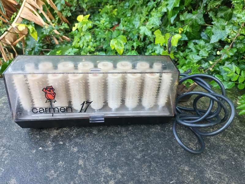 VINTAGE Carmen 17 Count Electric Heated Hot Hair Rollers