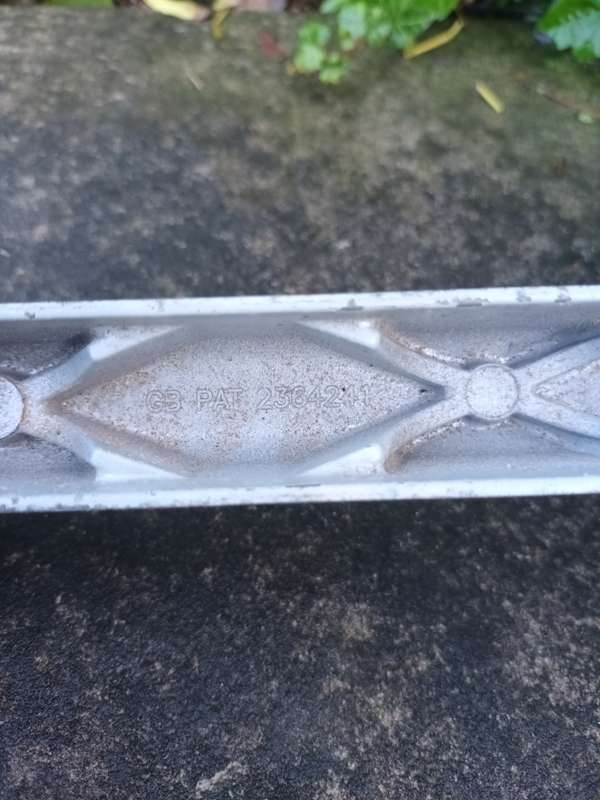VINTAGE Knee Kicker Floor Carpet Stretcher