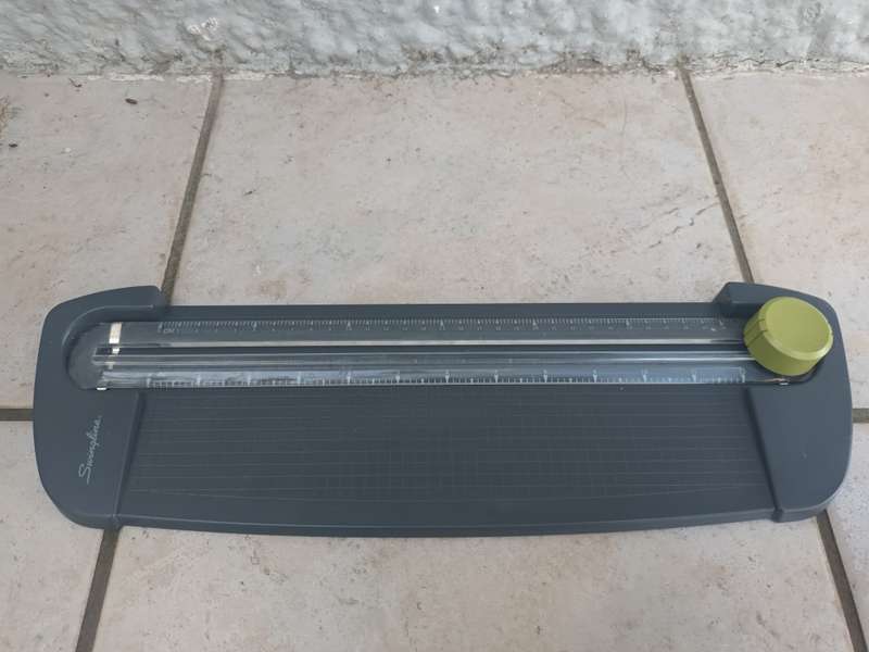 Swingline SmartCut Compact Personal Rotary Paper Trimmer