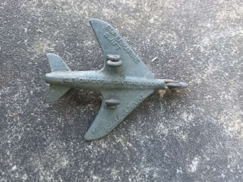 VINTAGE Dinky Toys No. 734 Supermarine Swift Fighter - Meccano Ltd - England